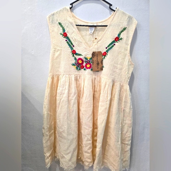 Natural Life Embroidered Cotton Mini Dress Size Medium NWT - Picture 1 of 8